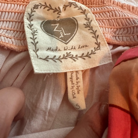 Z&L Europe Top & Maxi Set (Everything but Water) - Picture 9 of 9